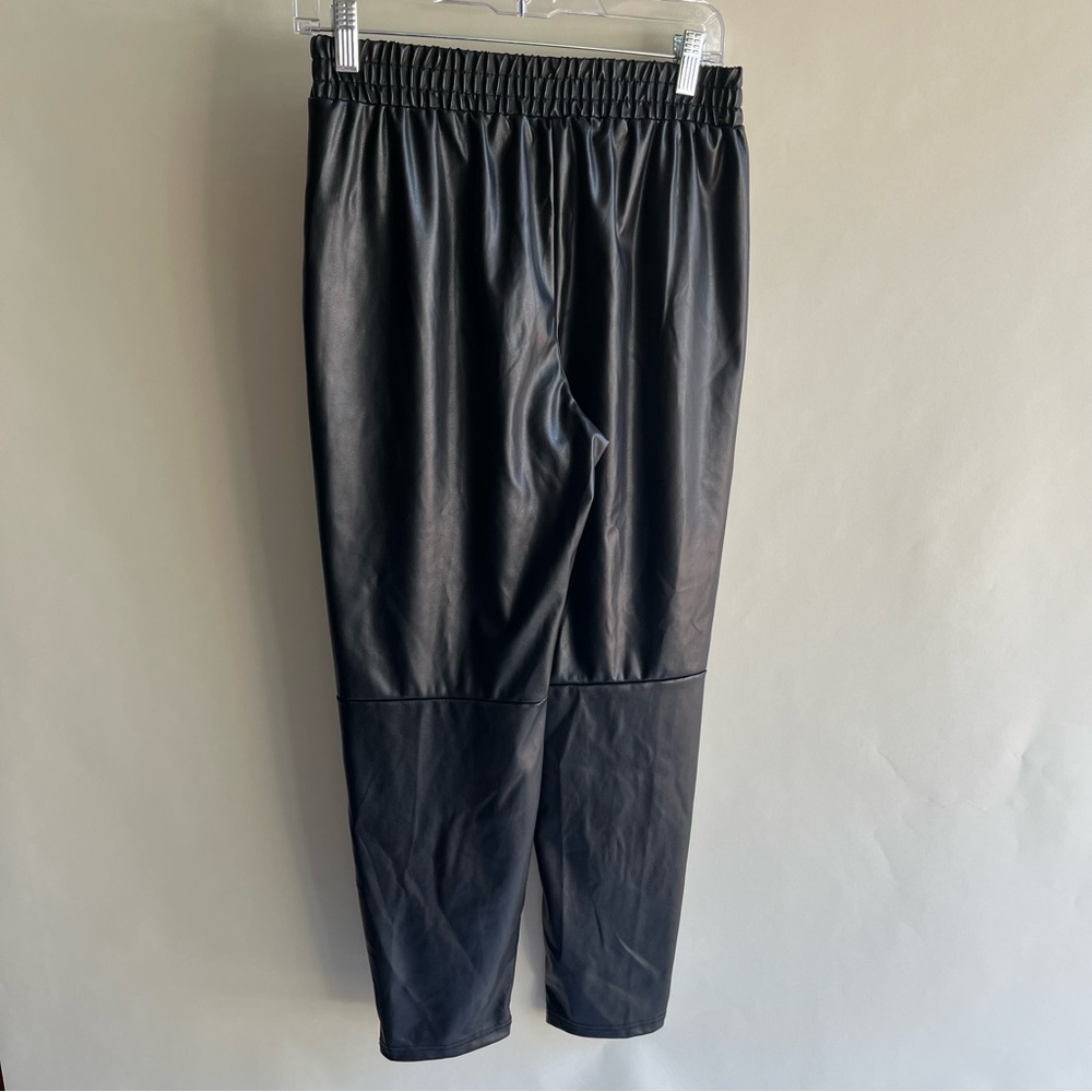 Fabletics Faux Leather Pants Sz Sm Women’s Black Leggings Pockets EUC - Picture 5 of 5